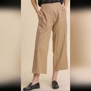 Umgee ankle cropped pants lace detail linen blend S
